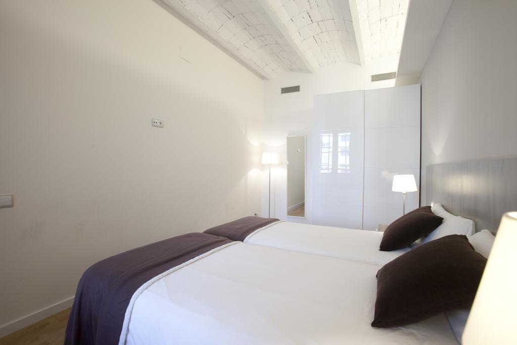 Rent Top Apartments Near Plaza De Catalunya Барселона Екстер'єр фото