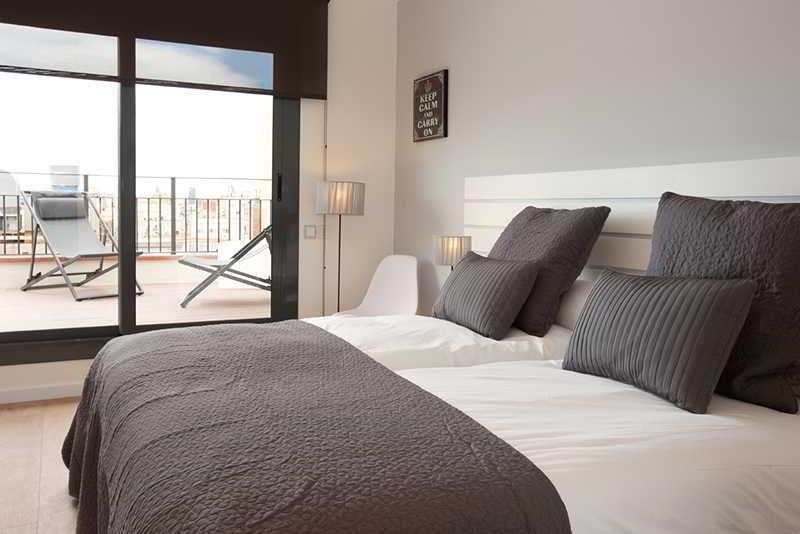 Rent Top Apartments Near Plaza De Catalunya Барселона Екстер'єр фото