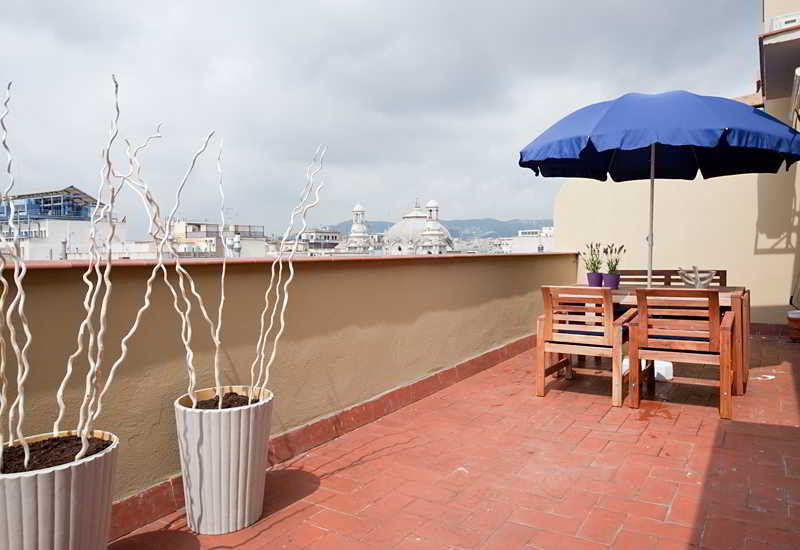 Rent Top Apartments Near Plaza De Catalunya Барселона Екстер'єр фото