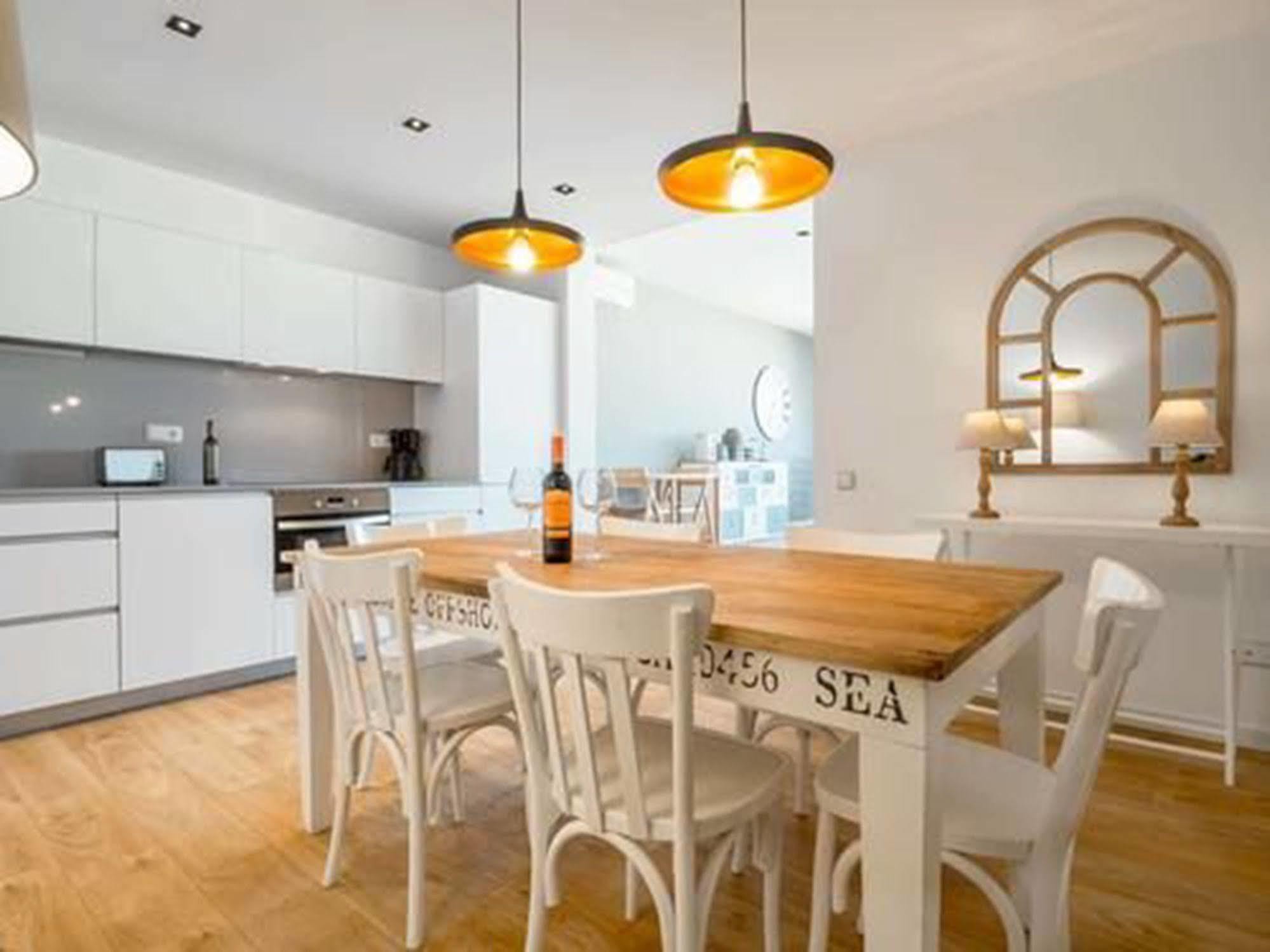 Rent Top Apartments Near Plaza De Catalunya Барселона Екстер'єр фото
