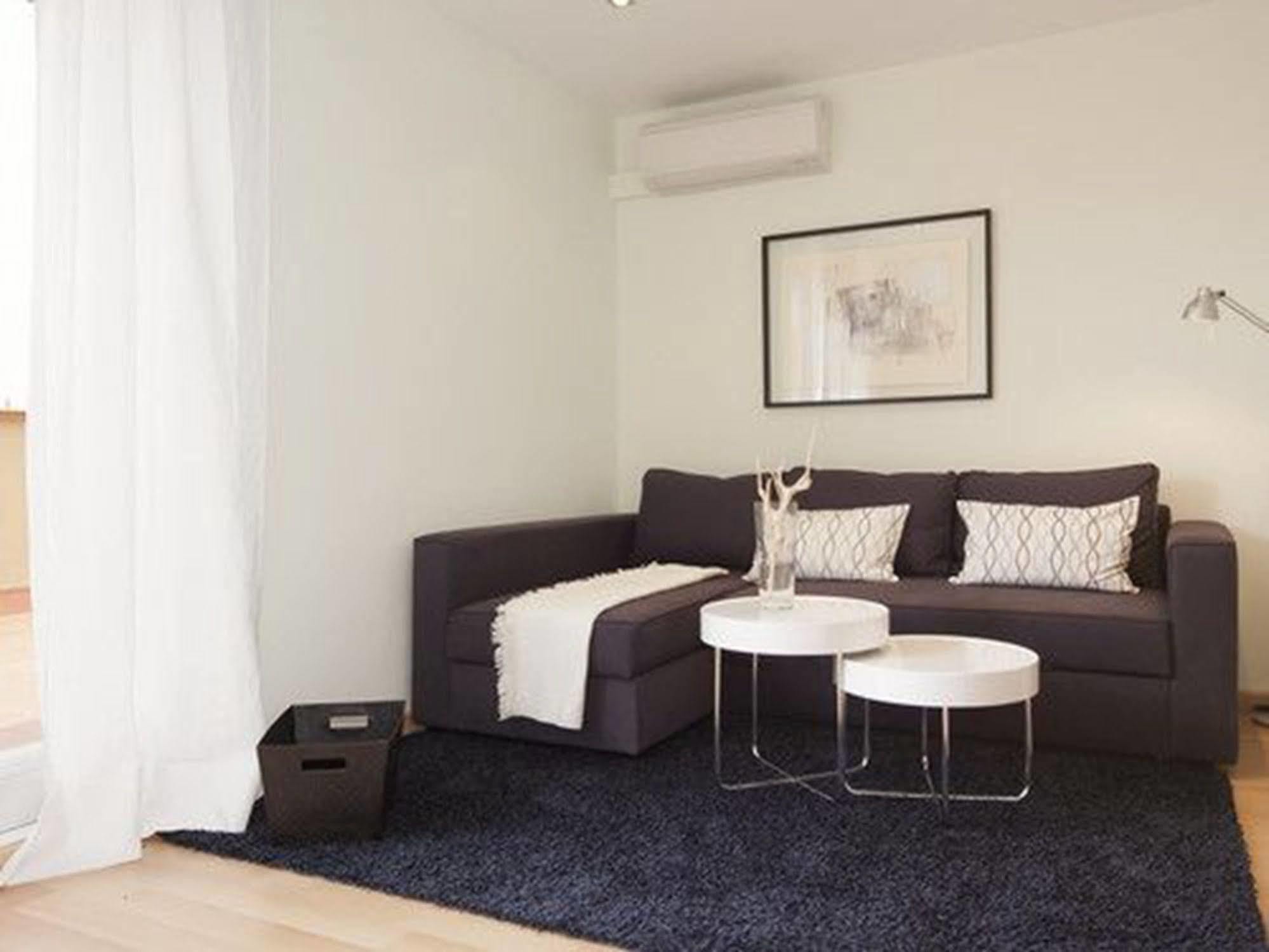 Rent Top Apartments Near Plaza De Catalunya Барселона Екстер'єр фото