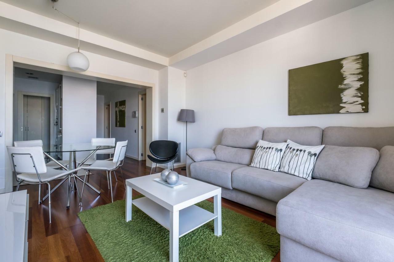 Rent Top Apartments Near Plaza De Catalunya Барселона Екстер'єр фото
